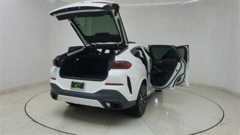 2023 BMW X6 xDrive40i