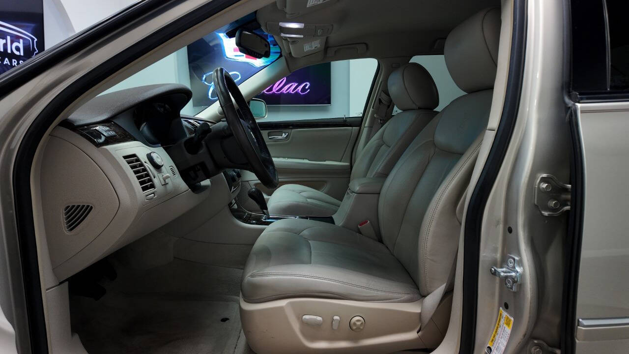 2009 Cadillac DTS 27
