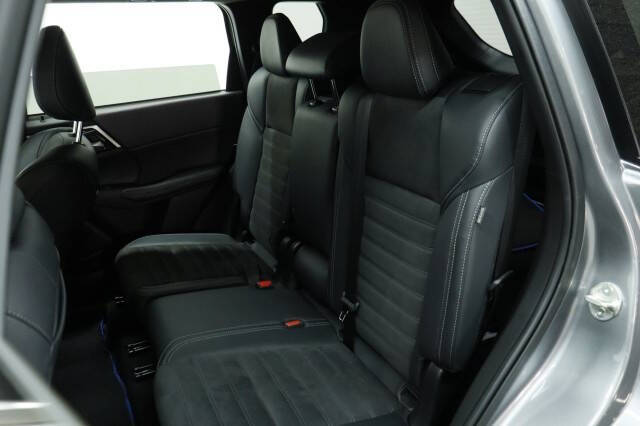 2024 Mitsubishi Outlander PHEV SE