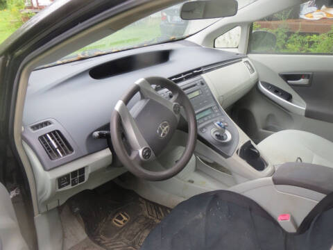 2010 Toyota Prius III