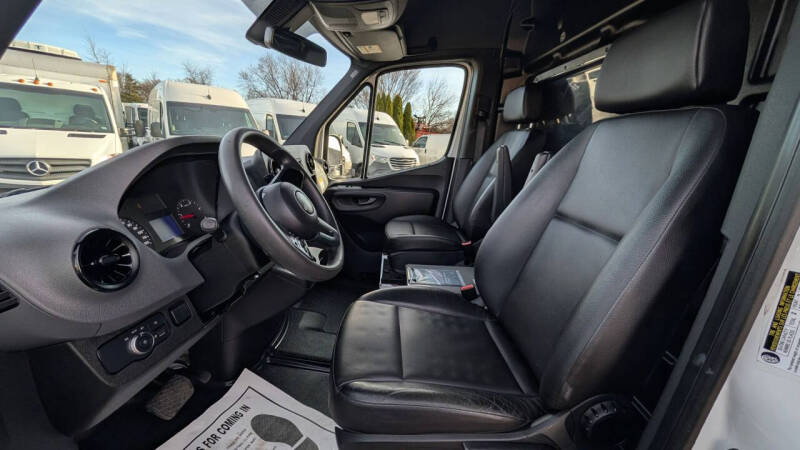 2021 Freightliner Sprinter 2500