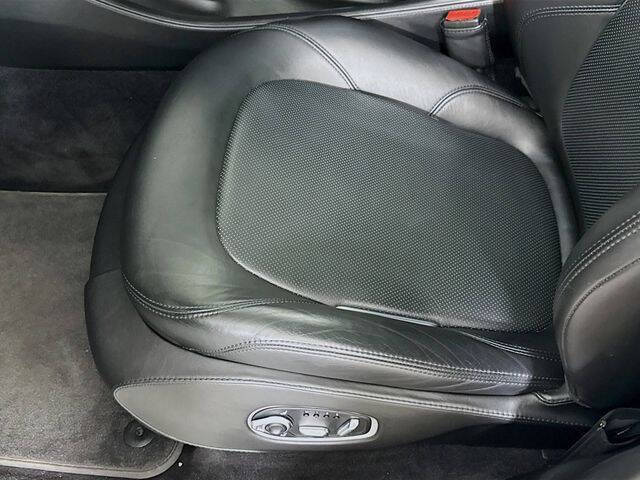 2021 Aston Martin DBX