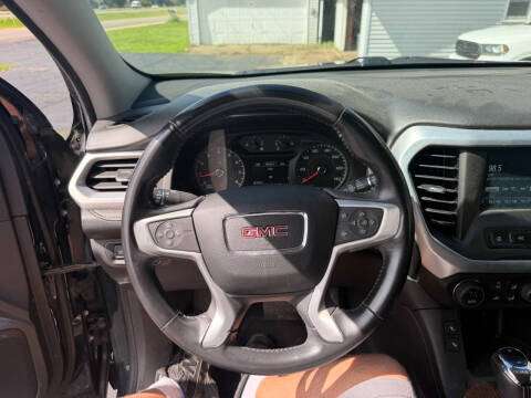 2017 GMC Acadia SLE-2