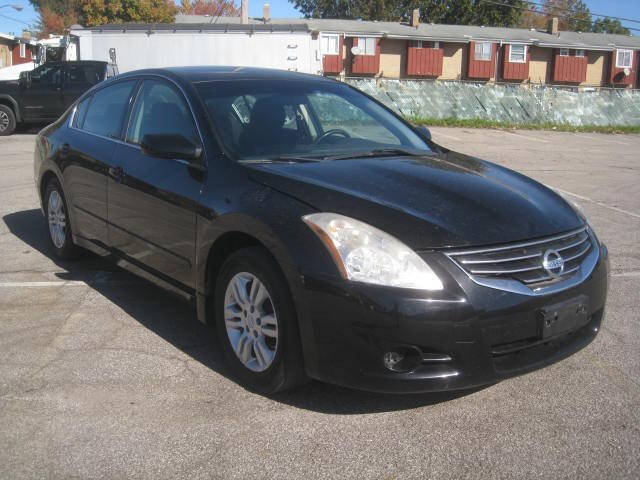 2012 Nissan Altima S photo 3