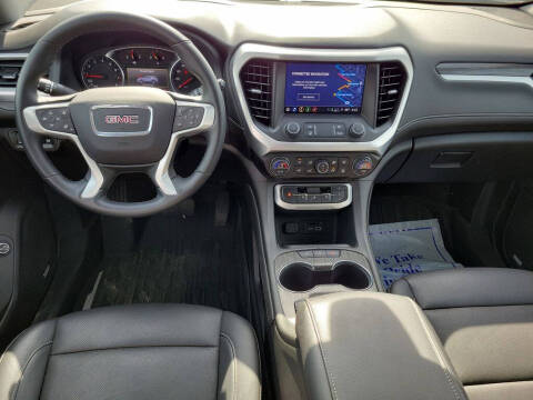 2023 GMC Acadia SLT