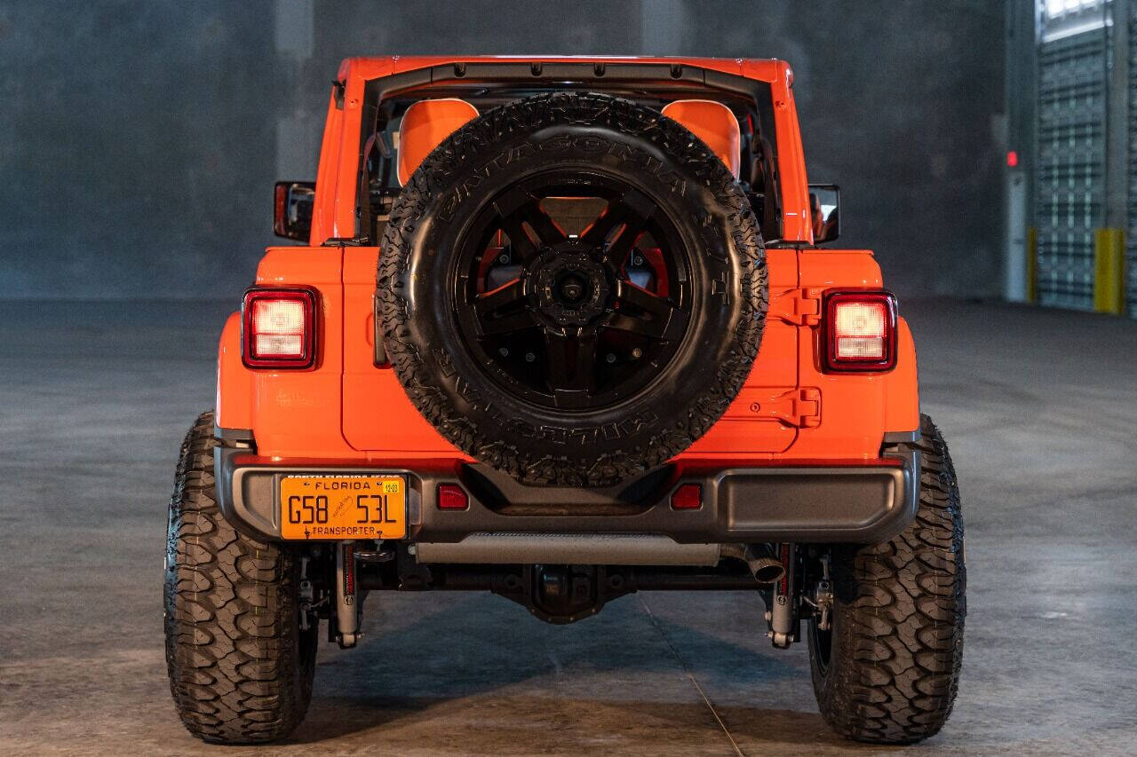 2018 JEEP Wrangler SUV / Crossover - $47,999
