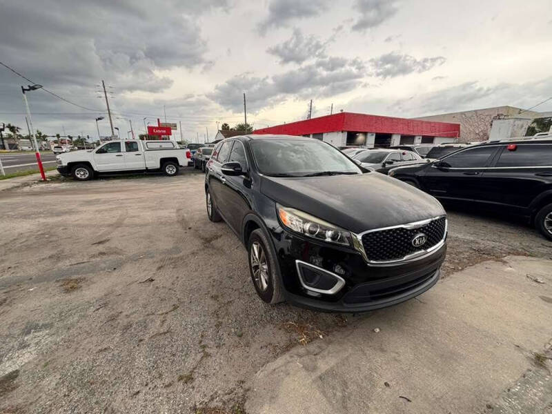 2017 Kia Sorento LX