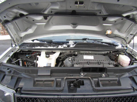 2022 Chevrolet Express 2500