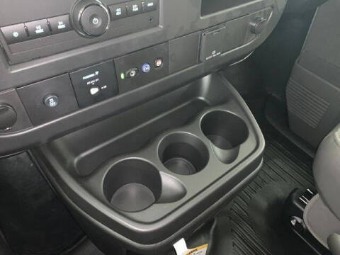 2025 Chevrolet Express 3500