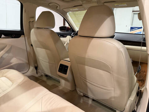 2014 Volkswagen Passat 2.0L TDI SEL Premium