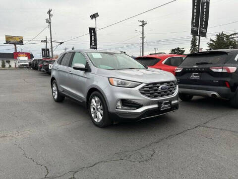 2022 Ford Edge Titanium