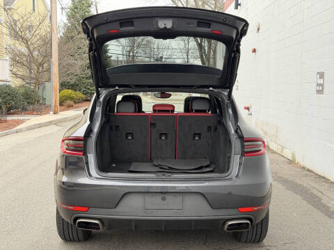 2018 Porsche Macan