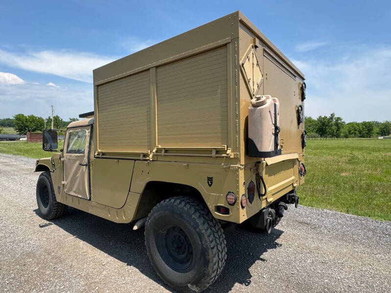 2002 AM General HMMWV