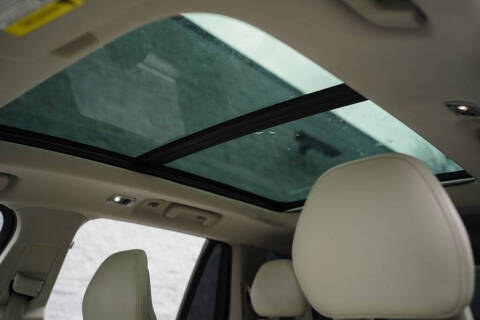 2017 Volvo XC90 T5 Momentum