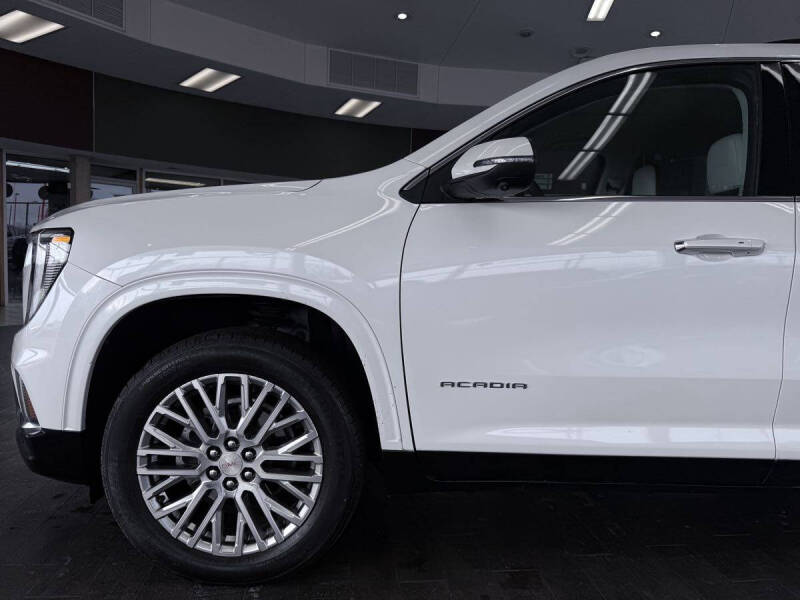 2024 GMC Acadia Denali