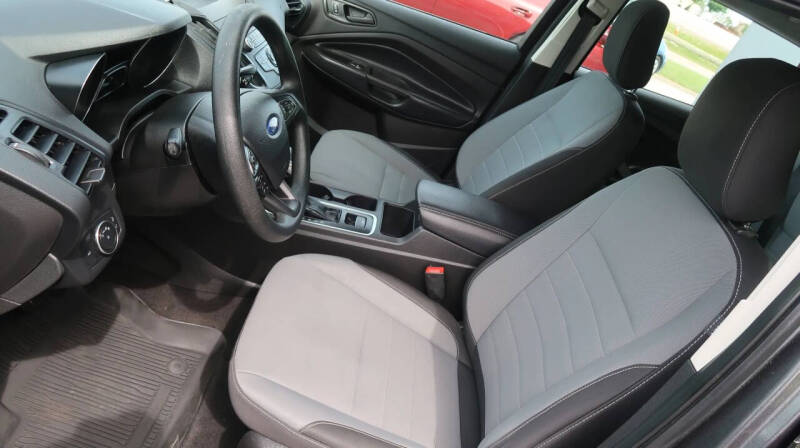 2019 Ford Escape S