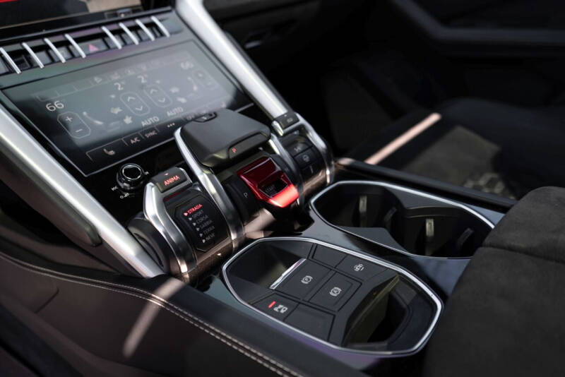 2020 Lamborghini Urus
