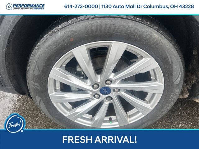 2022 Ford Escape Hybrid Titanium