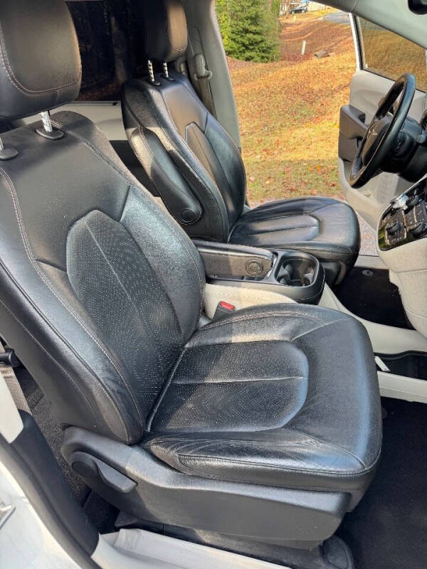 2020 Chrysler Pacifica Touring L