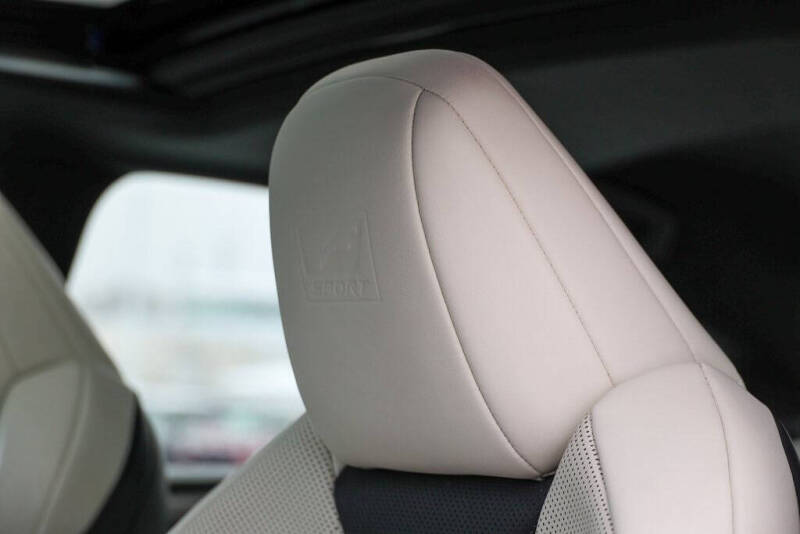 2022 Lexus ES 300h F SPORT