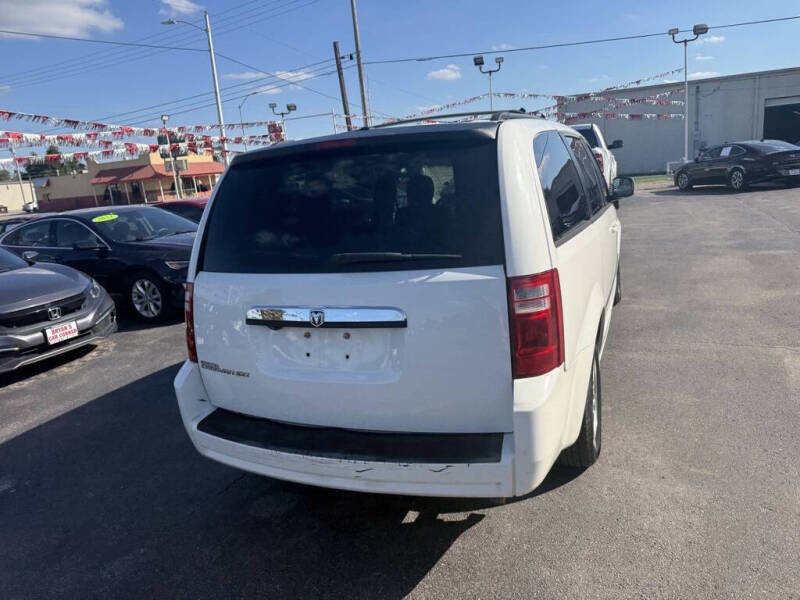 2008 Dodge Grand Caravan SXT