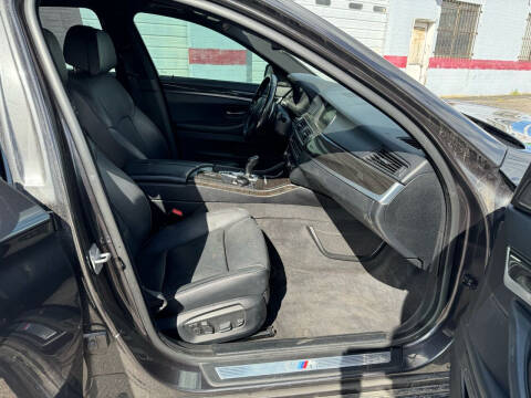 2014 BMW 5 Series 550i xDrive