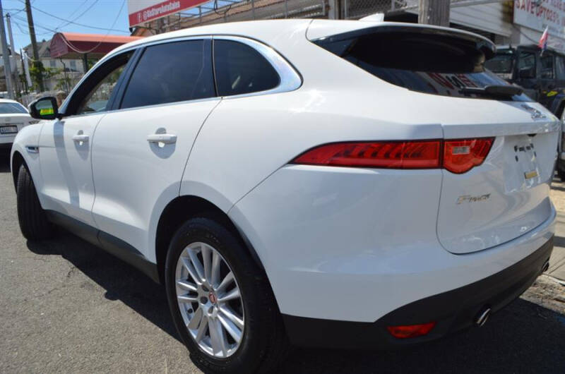 2017 Jaguar F-PACE 35t Prestige