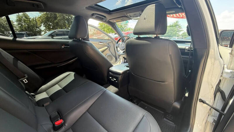 2016 Lexus IS 300