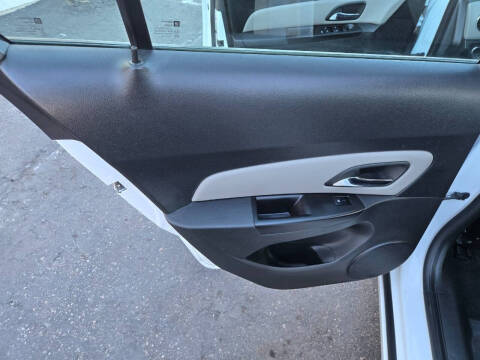 2014 Chevrolet Cruze LS Auto