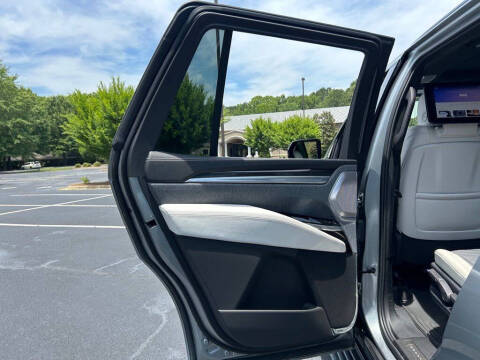 2025 Cadillac Escalade-V