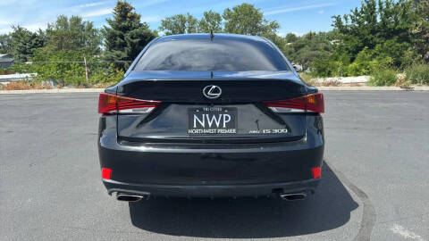 2017 Lexus IS 300