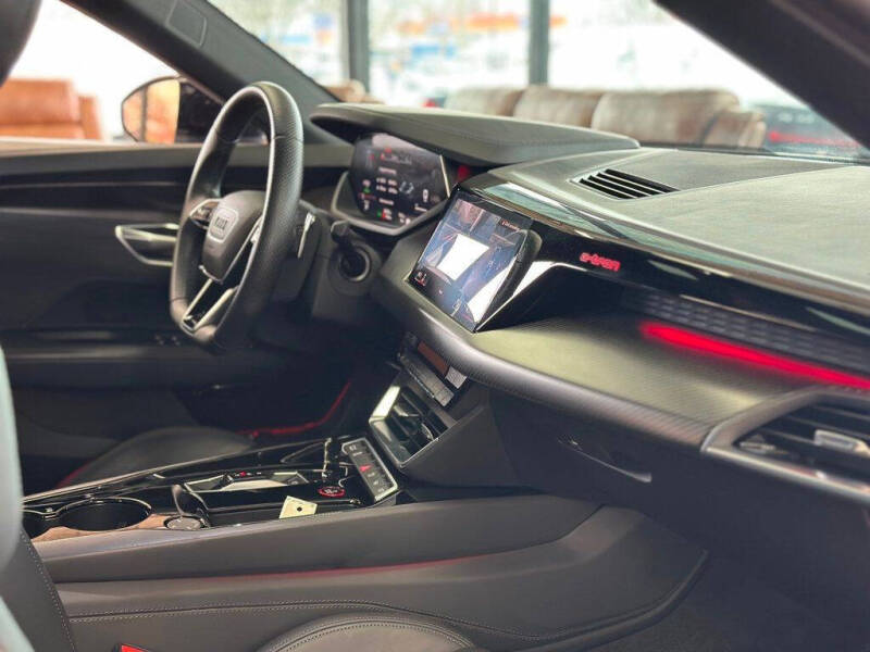 2022 Audi e-tron GT quattro Prestige