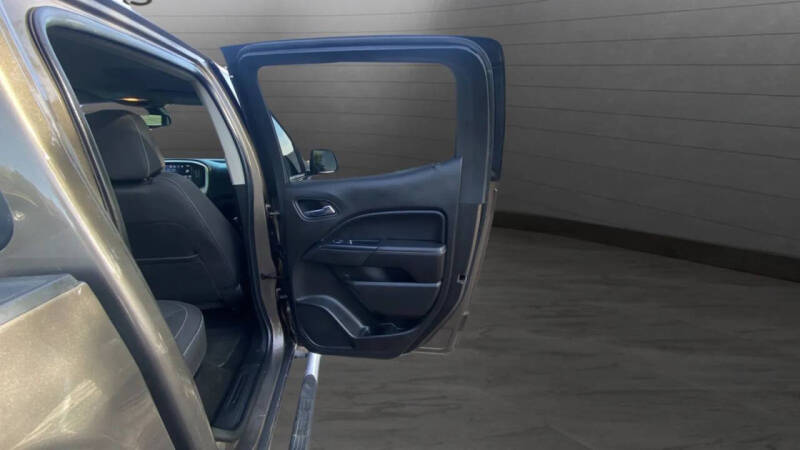 2016 GMC Canyon SLE