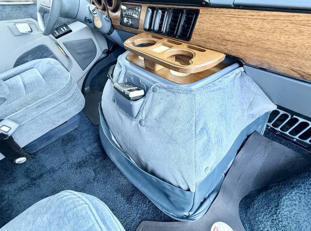 1988 Dodge Ram Van B350