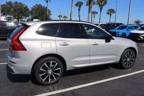 2024 Volvo XC60 B5 Plus Dark Theme