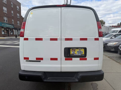 2020 Chevrolet Express 2500