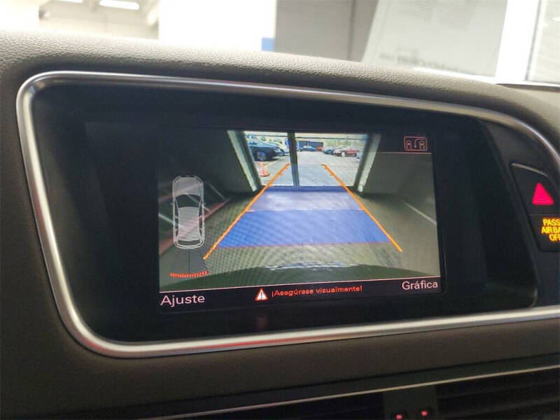 2012 Audi Q5 3.2 quattro Premium Plus