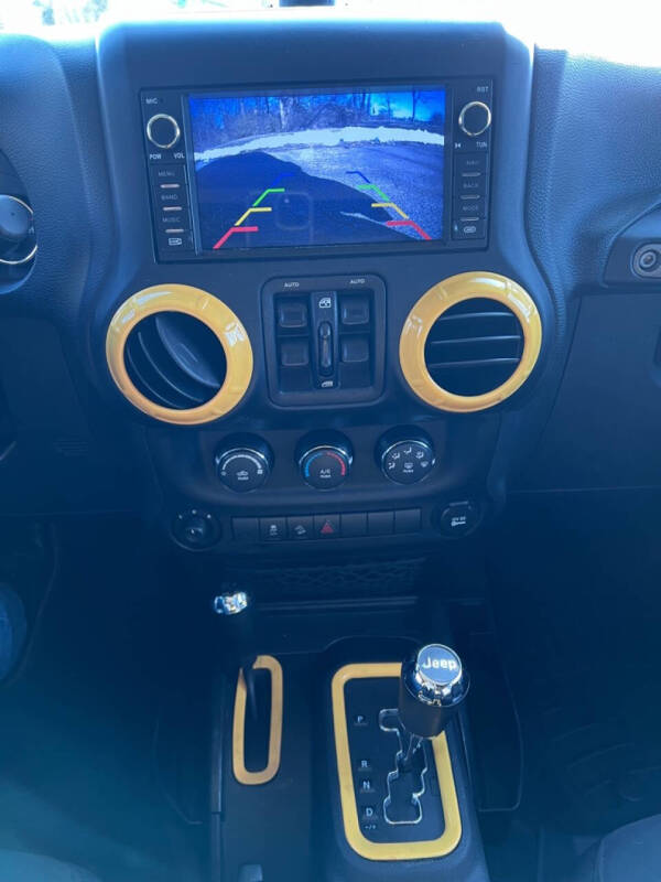 2015 Jeep Wrangler Unlimited Sport