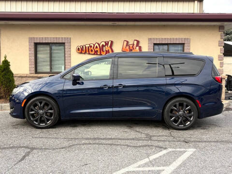 2019 Chrysler Pacifica Touring L Plus