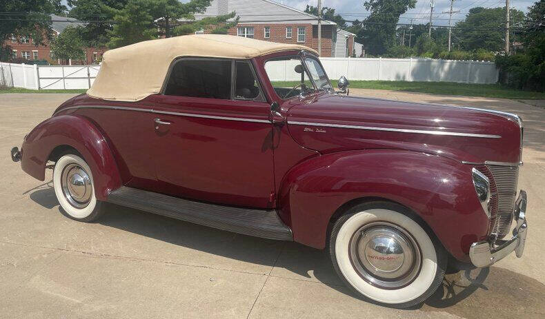 1940 Ford Deluxe
