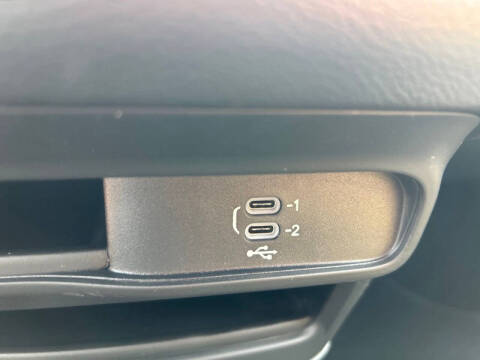2027 Chrysler Pacifica LX