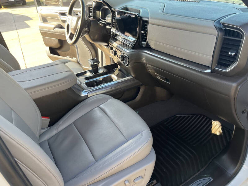 2024 Chevrolet Silverado 1500 LTZ