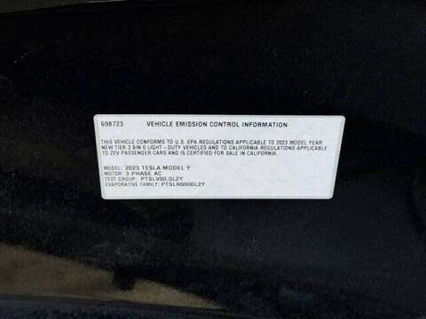 2023 Tesla Model Y Performance
