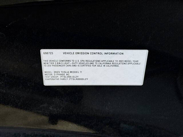 2023 Tesla Model Y Performance