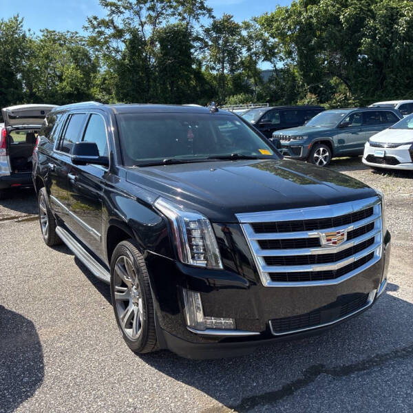 2016 Cadillac Escalade ESV Luxury Collection