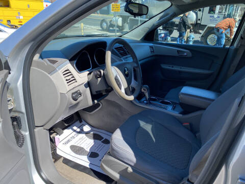 2011 Chevrolet Traverse LS