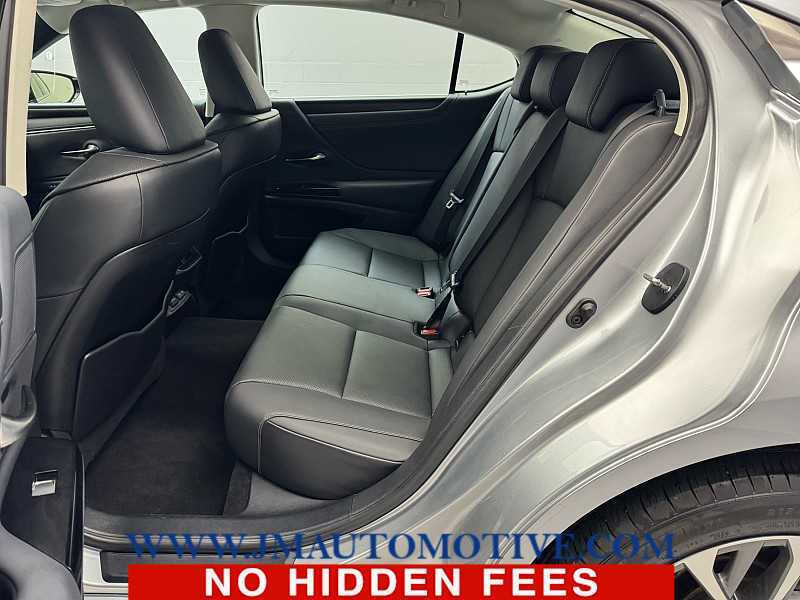 2023 Lexus ES 250