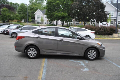 2017 Hyundai Accent SE