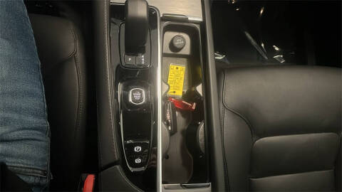 2025 Volvo XC90 B5 Core Bright Theme