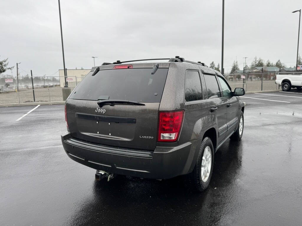 2005 Jeep Grand Cherokee for sale at The Price King Auto in LAKEWOOD, WA